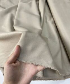 Купить итальянскую костюмную ткань в розницу недорого онлайн с доставкой или в Москве