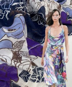 Итальянский хлопок с шелком с фиолетовыми цветами купить в розницу недорого