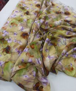 Вискоза с принтом полевых цветов на бежево-зеленом фоне популярные ткани 2024 года из пинтерест