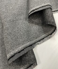Серая черная пальтовая ткань в елочку от Hugo Boss трендовые ткани купить онлайн с доставкой