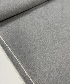 Серая костюмная шерсть (твид в клетку) от Hugo Boss купить недорого в интернет-магазине в Москве в розницу по оптовой цене