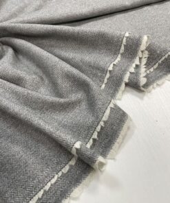 Серая костюмная шерсть (твид в клетку) от Hugo Boss интернет магазин с доставкой по всей РФ