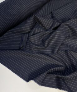 Костюмная мягкая Итальянская полушерсть в полоску от Hugo Boss купить в розницу недорого