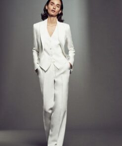 Молочная костюмная Итальянская шерсть с фактурой-креп купить в интернет-магазине в Москве