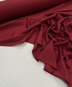 Темно красная костюмная поливискоза от Max Mara купить в Москве со склада недорогие ткани с доставкой