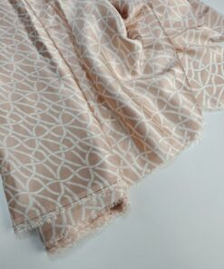 Нежно-розовый вискозный шелк из Италии с принтом популярные ткани 2024 года из пинтерест