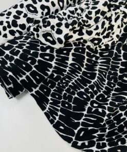 Черно-белый хищный принтованный трикотаж интернет магазин с доставкой по всей РФ