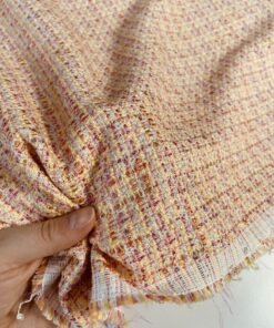 Бело-оранжевая костюмная ткань шанель купить в розницу недорого