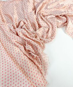 Бело-коралловая вискоза в мелкий горошек из Италии трендовые ткани купить онлайн с доставкой