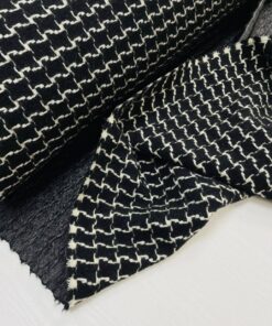 Двухсторонняя черная шерсть с полиэстером от Balenciaga интернет магазин с доставкой по всей РФ