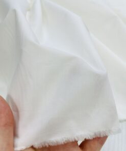 Сорочечный хлопок из Италии молочного цвета купить в интернет-магазине в Москве