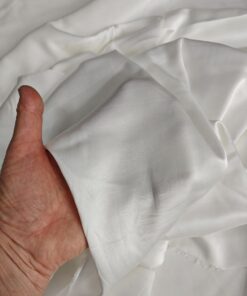 Молочная шелковистая Итальянская 100% вискоза трендовые ткани купить онлайн с доставкой