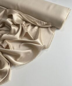 Кади бежевого цвета с брендового стока Chanel купить в интернет-магазине в Москве