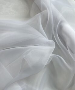 Искусственная белая Итальянская органза купить недорого в интернет-магазине в Москве в розницу по оптовой цене