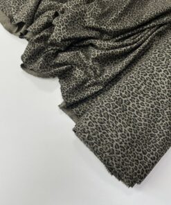 Принтованный Джерси цвета хаки со змеиным принтом интернет магазин с доставкой по всей РФ