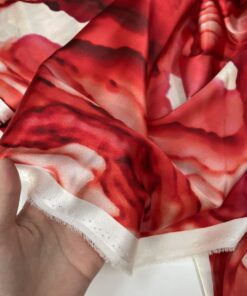 Принтованный красный шёлк со стока Chloe в розницу и оптом купить недорого