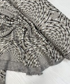 Принтованный бежево-коричневый джерси с графическим принтом