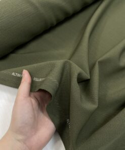 Костюмная полушерсть "хаки" от Escada купить в розницу недорого