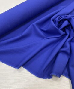 Костюмная ярко-синяя поливискоза от Hugo Boss в розницу и оптом купить недорого