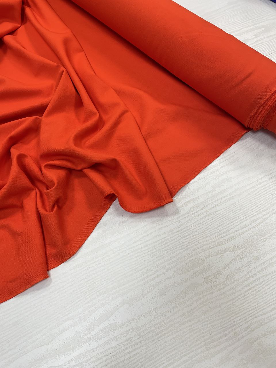 2025-10-13 13.00.37 Костюмная красно-оранжевая поливискоза от Hugo Boss купить недорого в интернет-магазине в Москве в розницу по оптовой цене