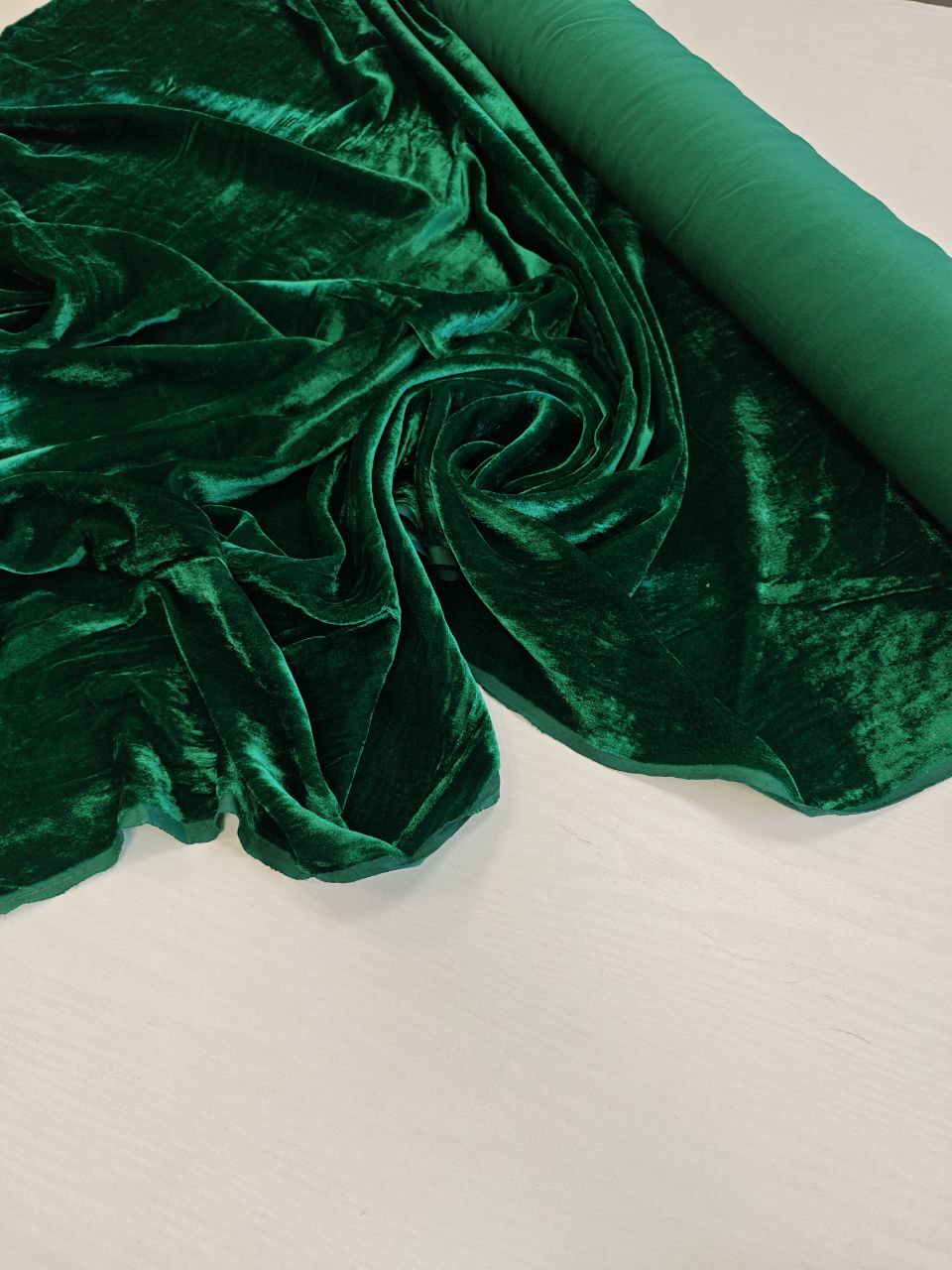 2026-03-20 15.35.55 Итальянский зеленый бархат/велюр популярные ткани 2026 года из пинтерест