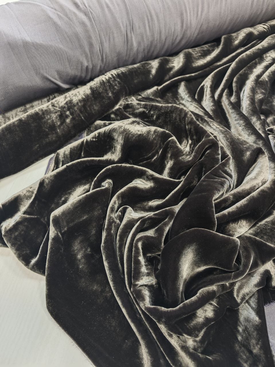 2026-03-20 15.36.13 Balenciaga роскошный черный бархат из Италии купить в розницу недорого