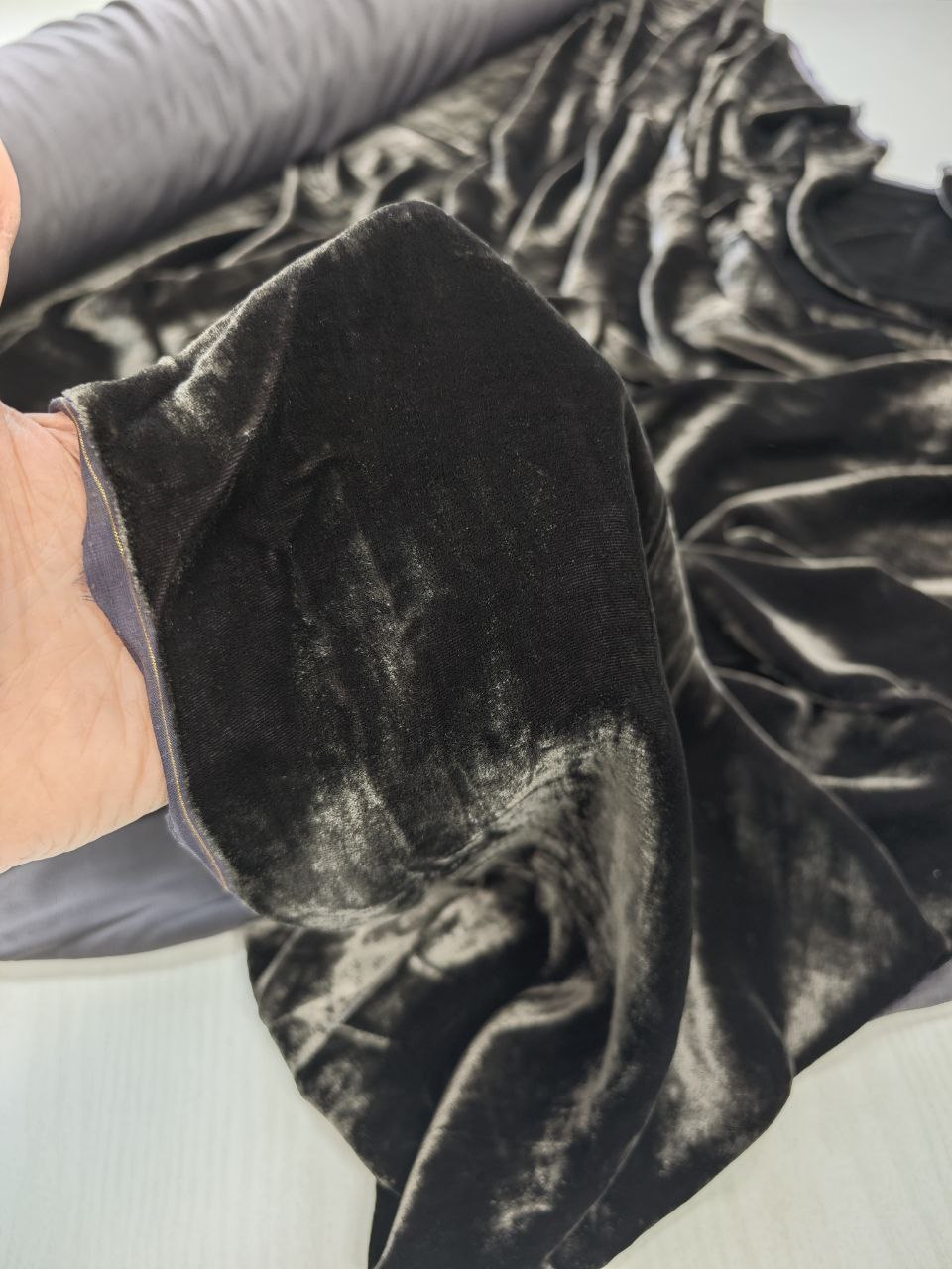 2026-03-20 15.36.18 Balenciaga роскошный черный бархат из Италии интернет магазин с доставкой по всей РФ