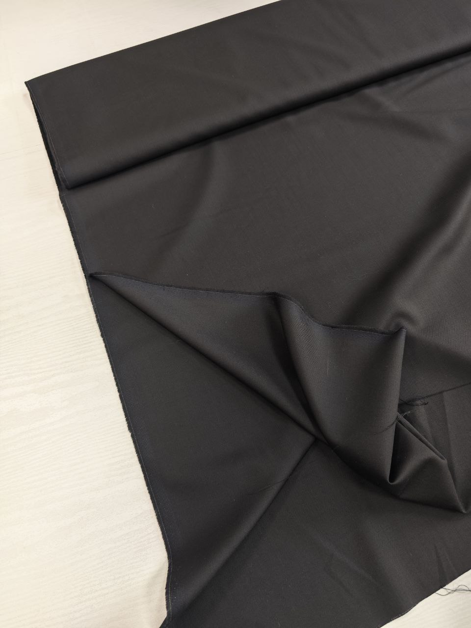 2026-03-20 15.50.36 Костюмная шерсть Ralph Lauren чёрного цвета популярные ткани 2026 года из пинтерест