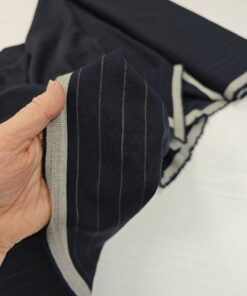 Костюмная черная шерсть в полоску от Hugo Boss популярные ткани 2026 года из пинтерест