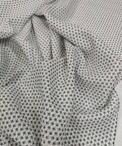 Итальянский белый лен с мелким принтом