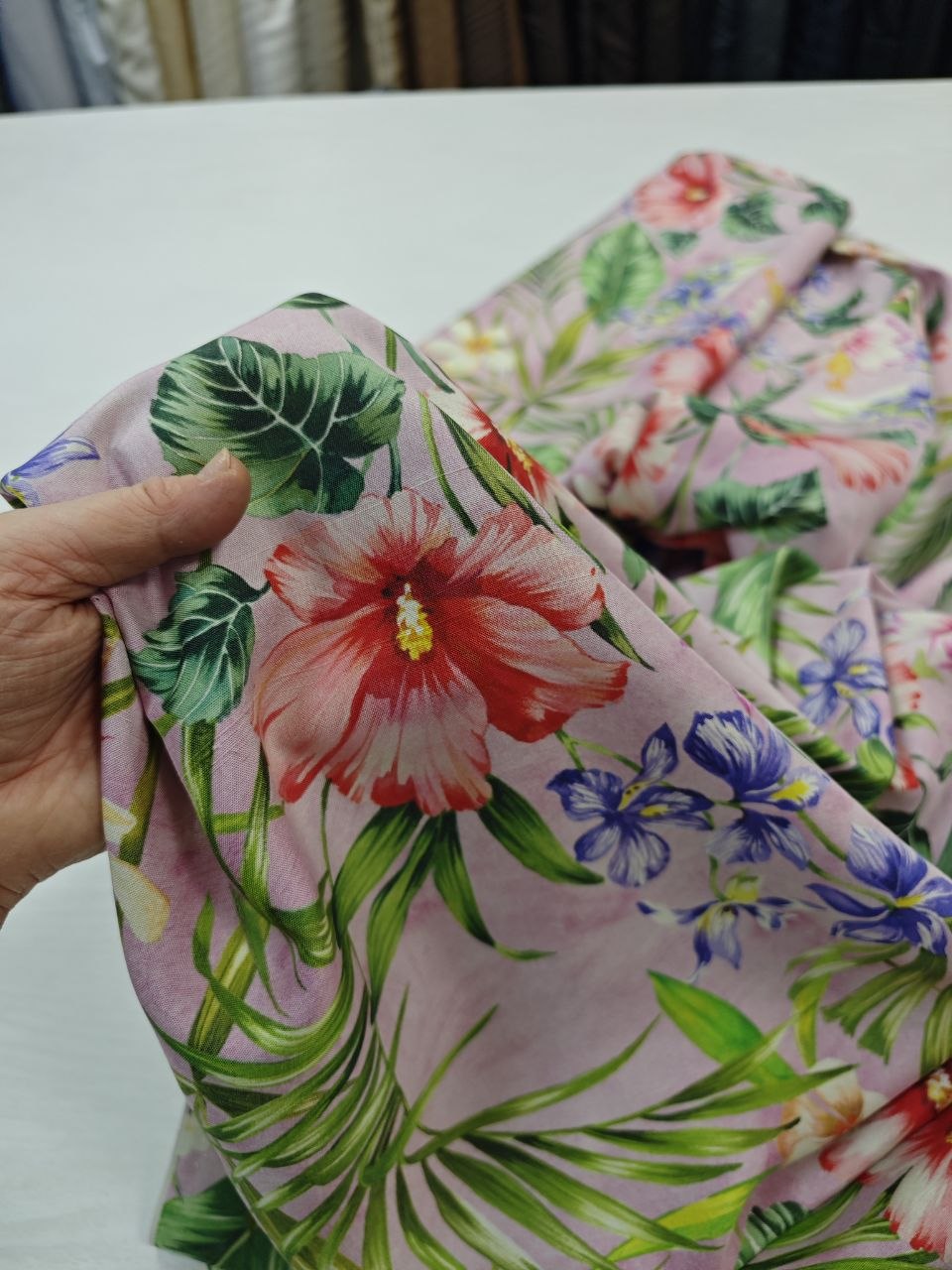 2026-03-22 18.38.06 Шёлк со стока Ralph Lauren с принтами цветов популярные ткани 2026 года из пинтерест
