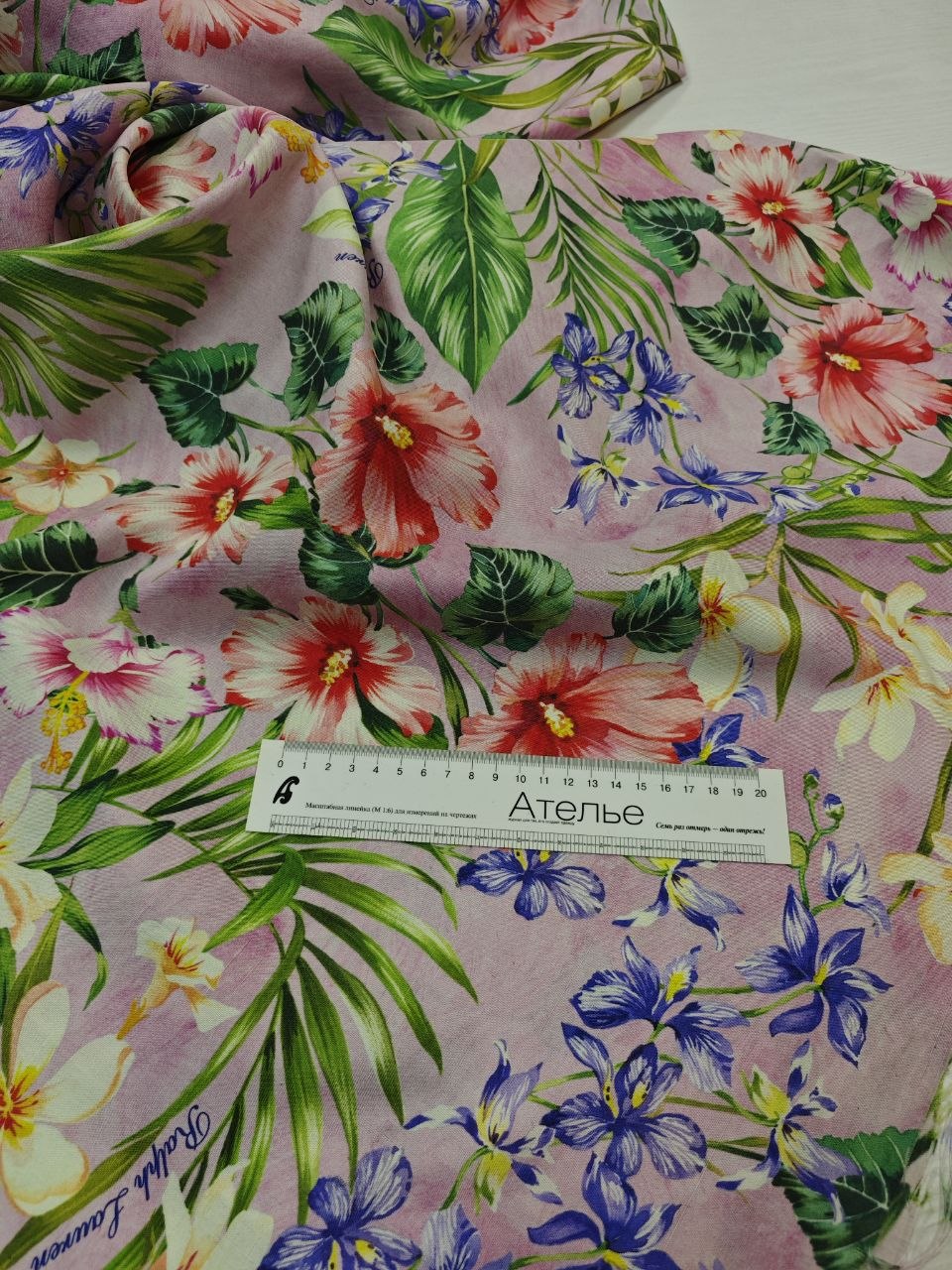 2026-03-22 18.38.08 Шёлк со стока Ralph Lauren с принтами цветов трендовые ткани купить онлайн с доставкой