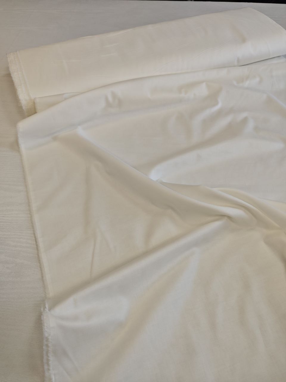 2026-03-22 18.38.25 Итальянская 100% вискоза бело-молочного цвета