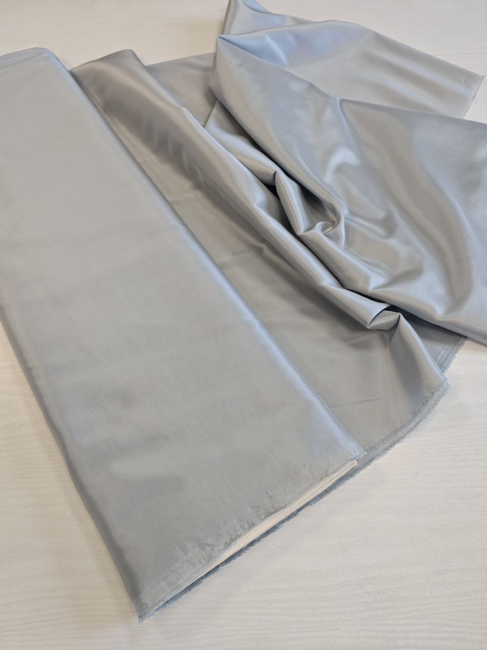 2026-04-02 21.45.59 Серо-голубая Итальянская подкладка