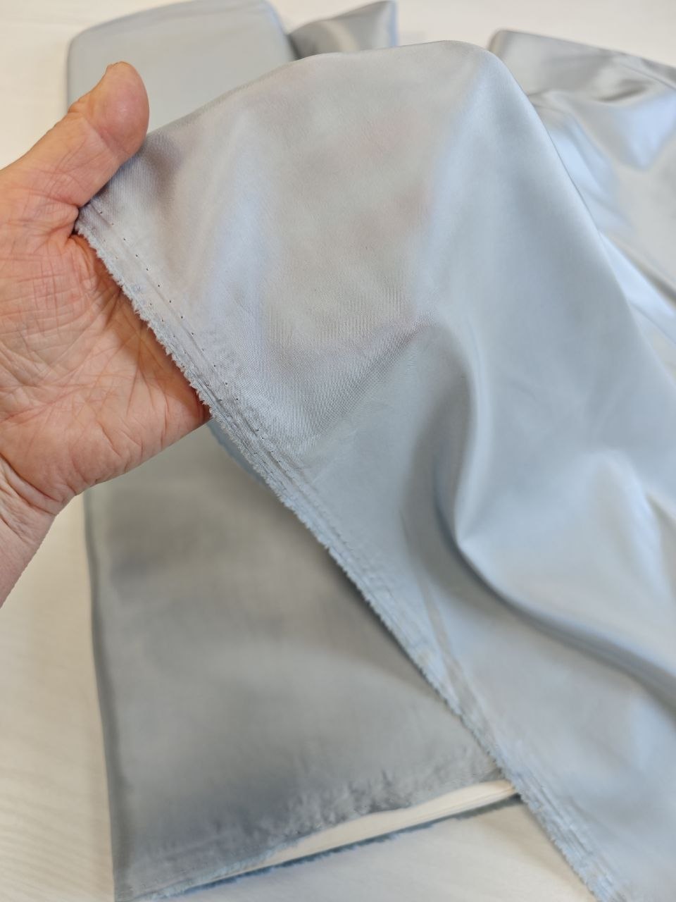 2026-04-02 21.46.02 Серо-голубая Итальянская подкладка