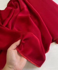 Итальянское кади насыщенного красного цвета трендовые ткани купить онлайн с доставкой