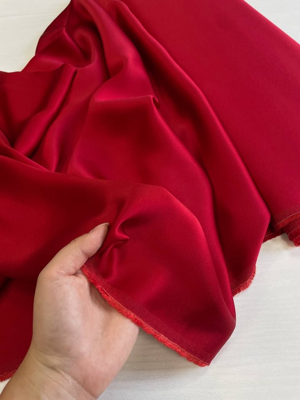 2026-04-14 19.56.10 Итальянское кади насыщенного красного цвета трендовые ткани купить онлайн с доставкой