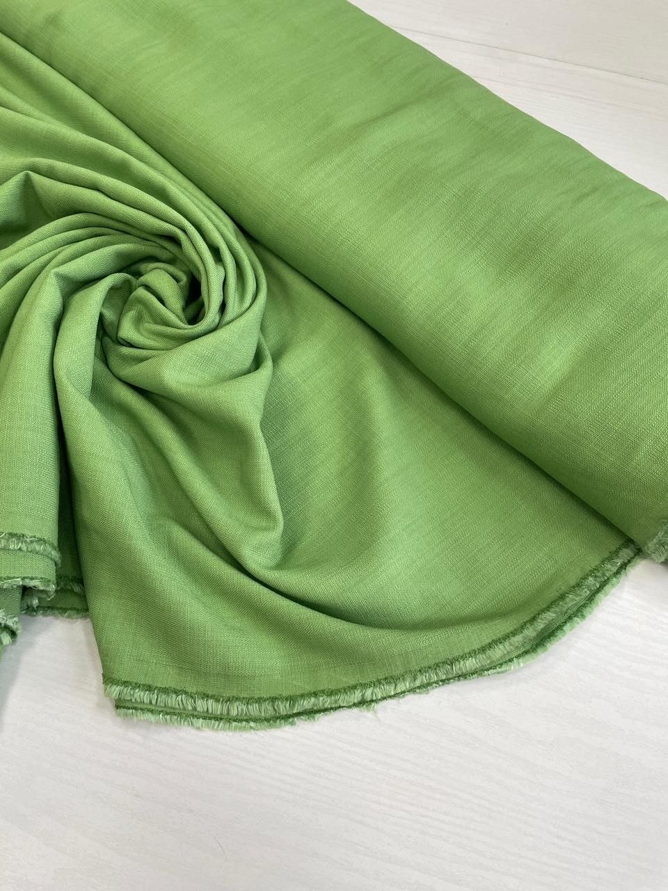 2026-04-14 19.57.16 Костюмно-плательная зеленая вискоза/лён