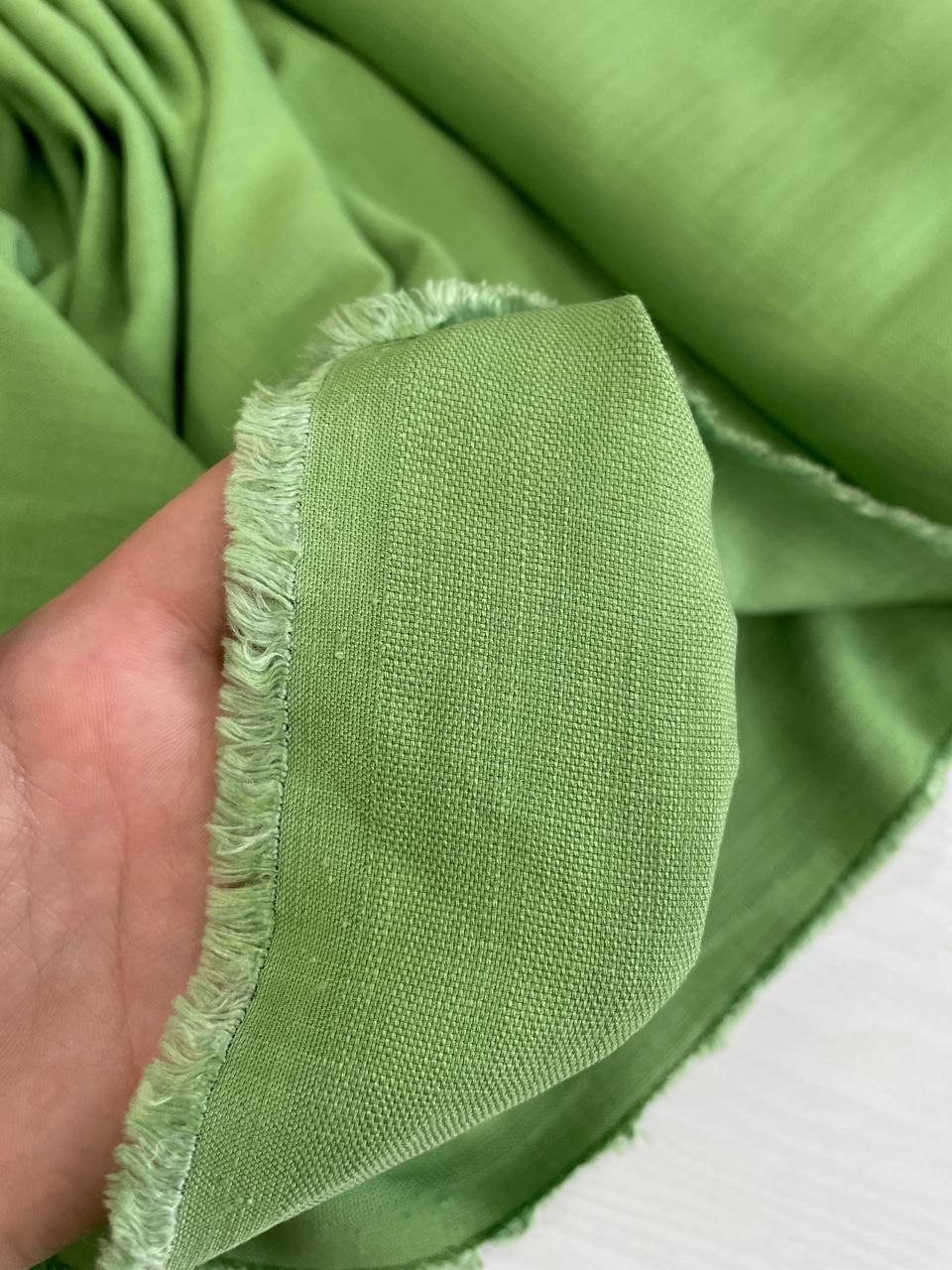 2026-04-14 19.57.20 Костюмно-плательная зеленая вискоза/лён