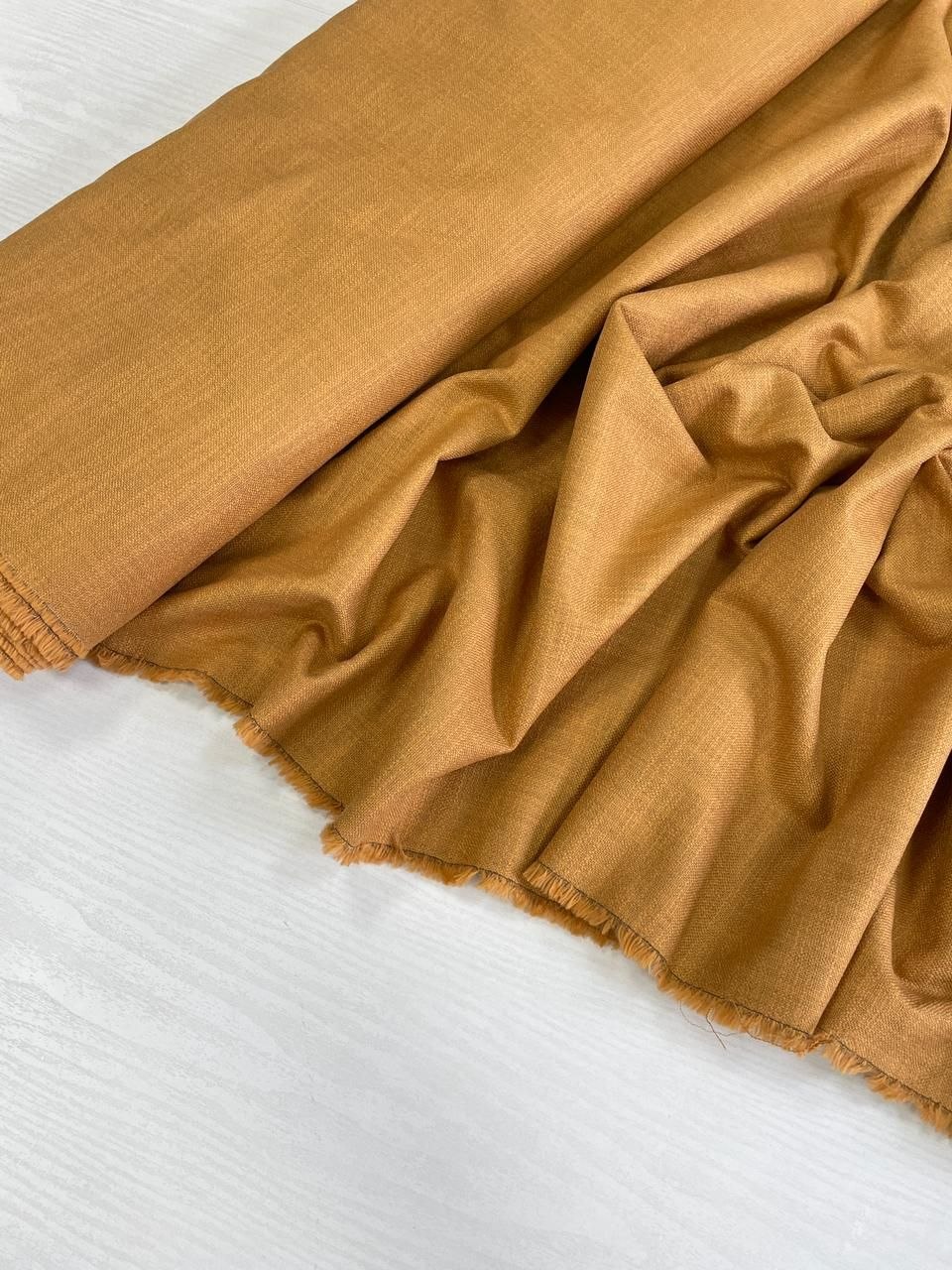 2026-04-14 19.59.02 Смесовый Итальянский лен цвета охра популярные ткани 2026 года из пинтерест