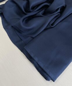 Синий шелк-твил со стока Burberry популярные ткани 2026 года из пинтерест