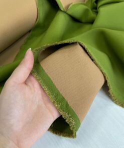 Двусторонний трикотаж джерси от Escada (зеленый-бежевый) трендовые ткани купить онлайн с доставкой