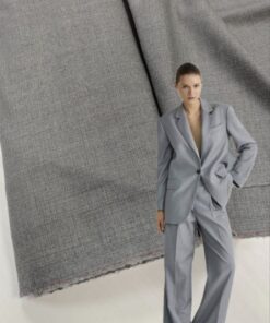 Костюмная полушерсть серого цвета от Hugo Boss купить в Москве со склада недорогие ткани с доставкой