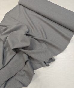 Костюмная полушерсть серого цвета от Hugo Boss купить недорого в интернет-магазине в Москве в розницу по оптовой цене